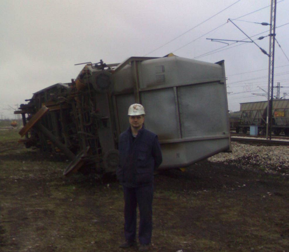 Next to the lignite transport wagon - which fell off the track